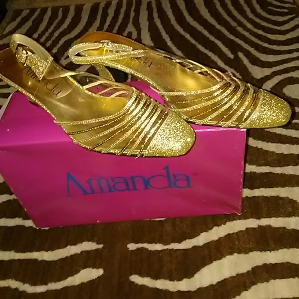 Shoes👌OFFERS WELCOME👌